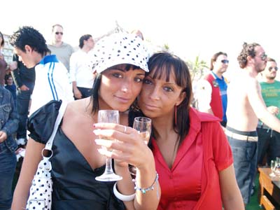 FOTO (264919)