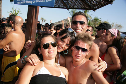 FOTO (337609)