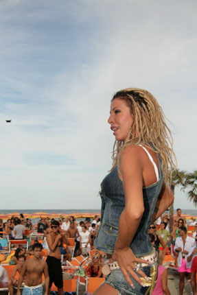 FOTO (386120)