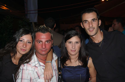 FOTO (388112)