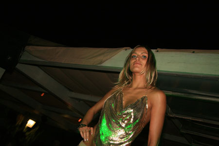 FOTO (323715)