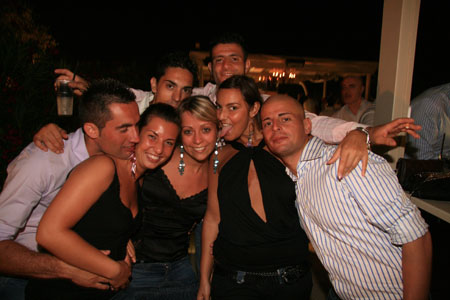 FOTO (323719)
