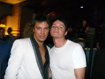 FOTO (272004)