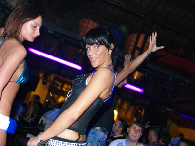 FOTO (272006)