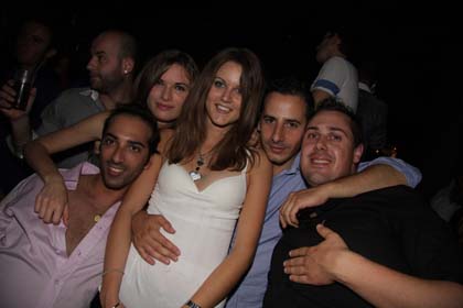 FOTO (470013)