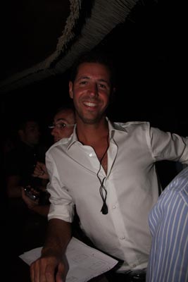 FOTO (243621)