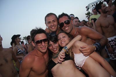 FOTO (246718)