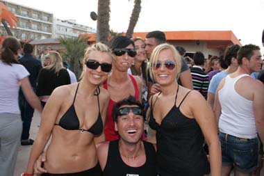 FOTO (487813)