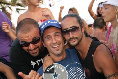 FOTO (583808)