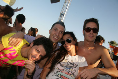 FOTO (768806)