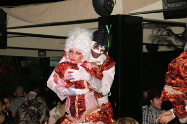 FOTO (737718)