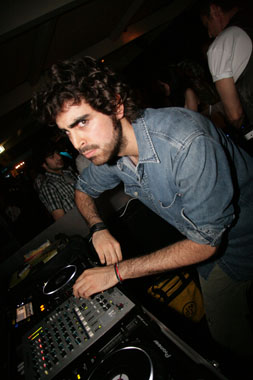 FOTO (737815)