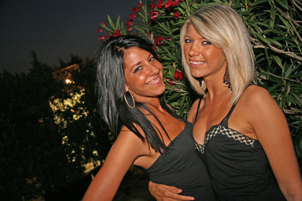 FOTO (184301)