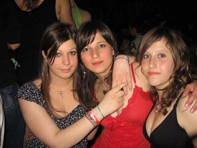 FOTO (711)