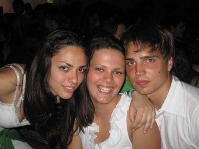 FOTO (818)