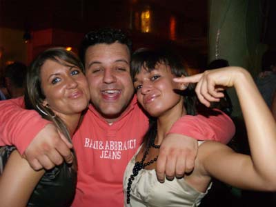 FOTO (258111)