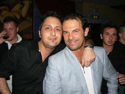 FOTO (247401)