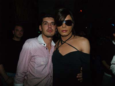 FOTO (183804)
