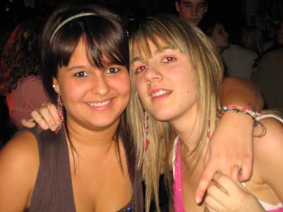 FOTO (133305)