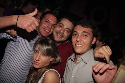 FOTO (423919)