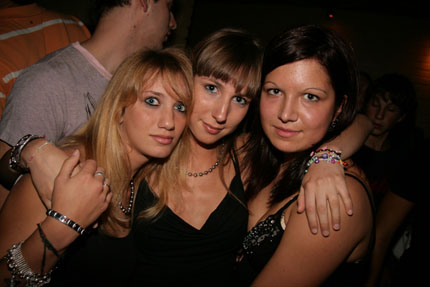 FOTO (392205)