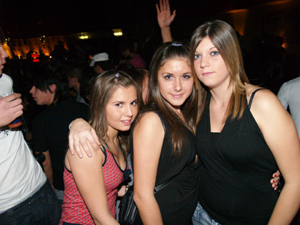 FOTO (438114)