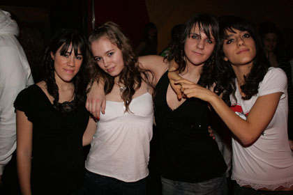 FOTO (339013)