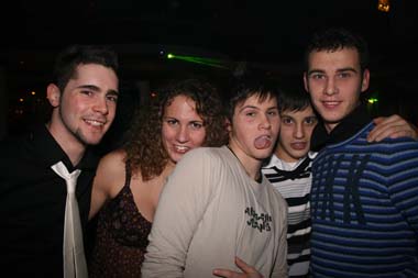 FOTO (396303)