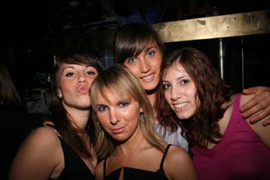 FOTO (454207)