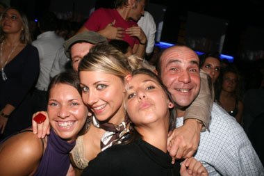 FOTO (303003)