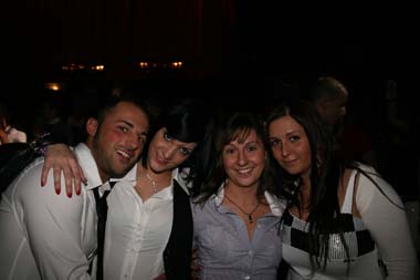 FOTO (387703)