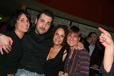 FOTO (384903)