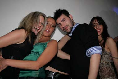 FOTO (448910)