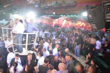 FOTO (705212)