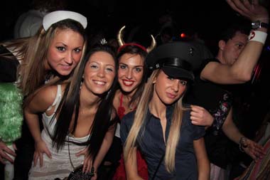 FOTO (680901)