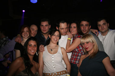 FOTO (870704)
