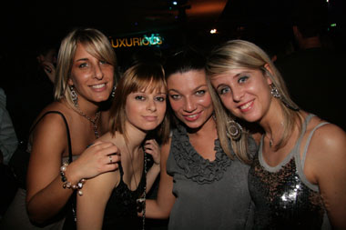 FOTO (839702)