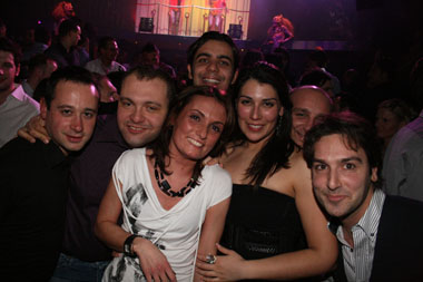 FOTO (860310)