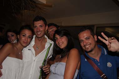 FOTO (560313)