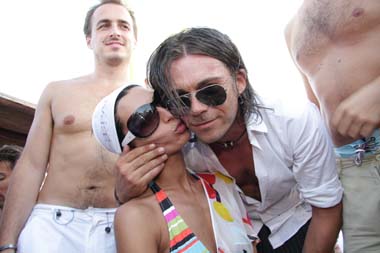 FOTO (560702)
