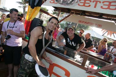 FOTO (561610)