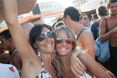 FOTO (561809)