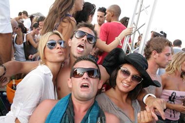 FOTO (566711)