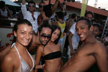 FOTO (570703)