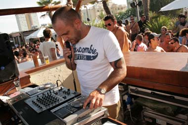 FOTO (569405)