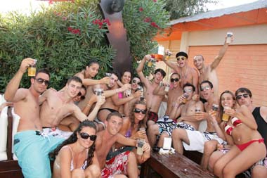 FOTO (569501)