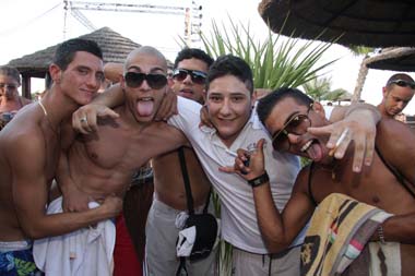 FOTO (576318)