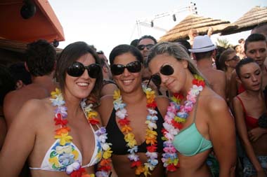 FOTO (580113)