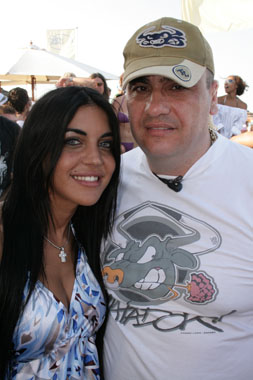FOTO (730814)