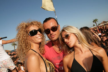 FOTO (786512)